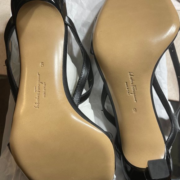 Ferragamo Gabriela Vara Bow Ankle Strap High Heel Sandals - Picture 3 of 9